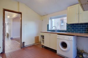 Kitchen- click for photo gallery